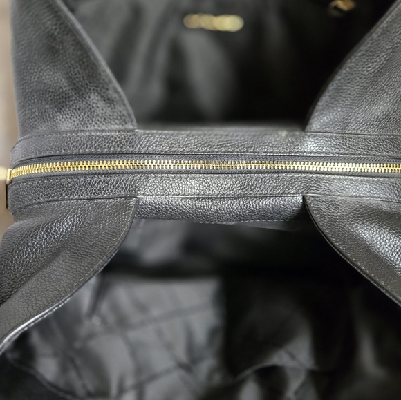 Michael Kors Black Leather Shoulder Bag - Picture 10 of 11